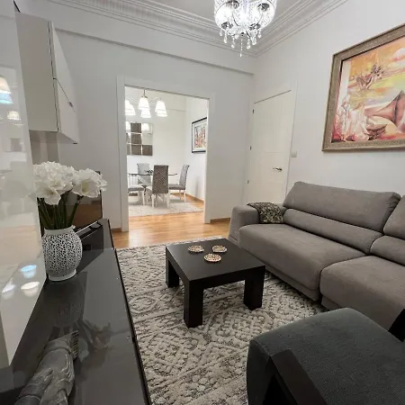 Centrico Con Parking Daire